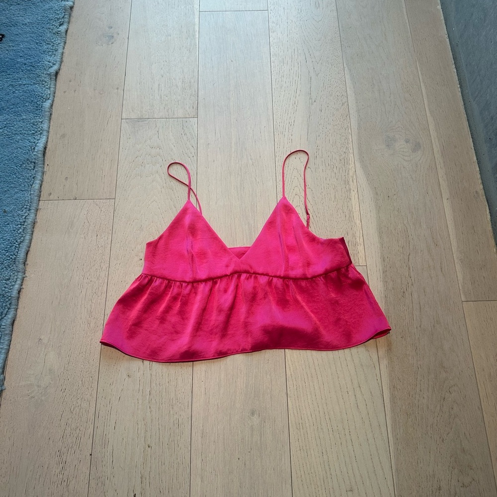 Aritzia Little Moon Crop Top